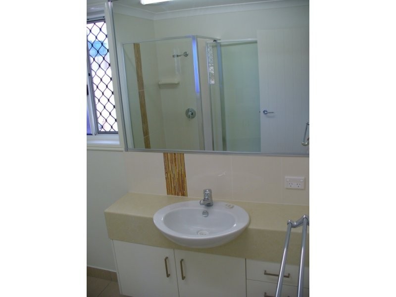 30 Normanby St, Avondale QLD 4670