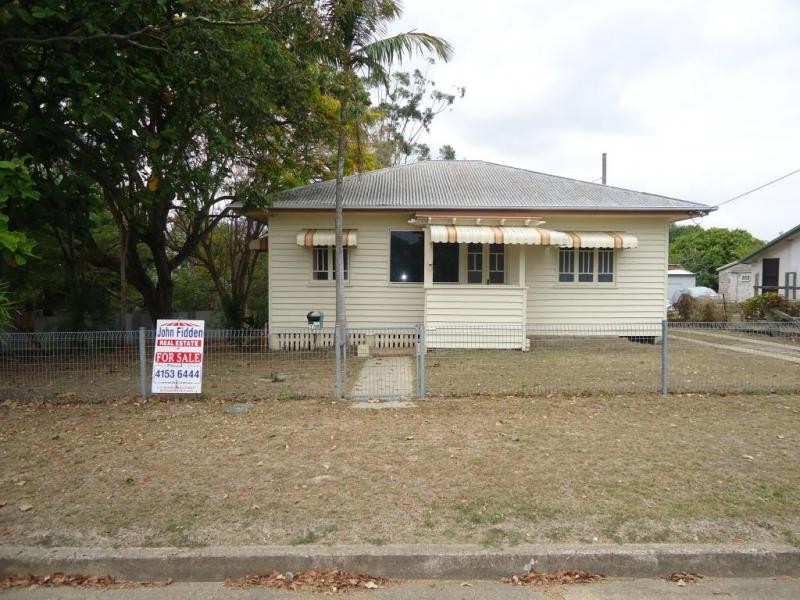 32B WALKER ST, Walkervale QLD 4670