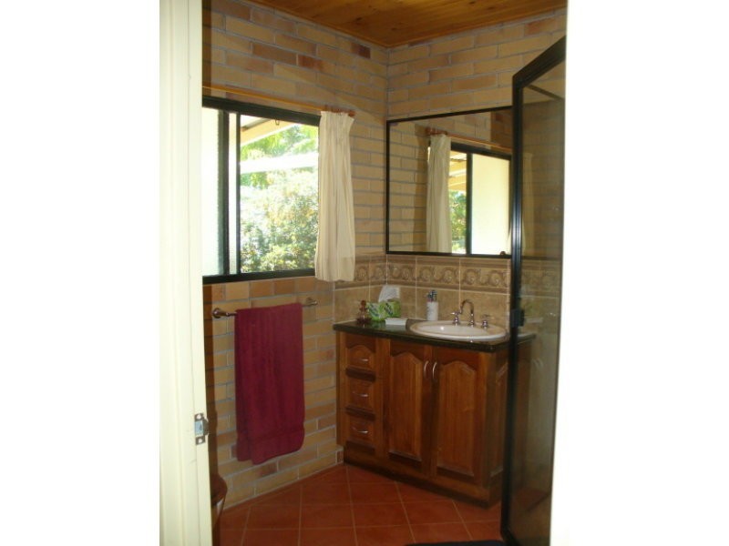 51 Polo Place, Branyan QLD 4670