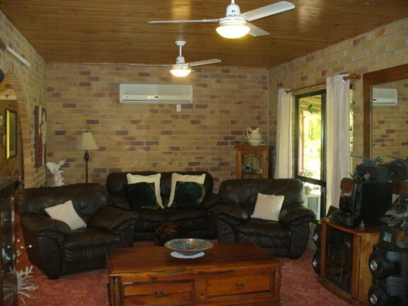 51 Polo Place, Branyan QLD 4670