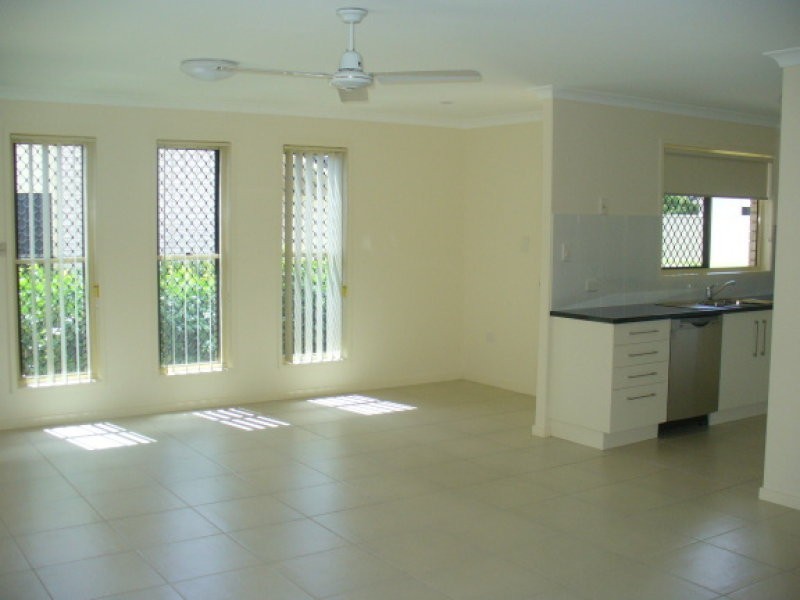 1/11 Payne Street, Millbank QLD 4670