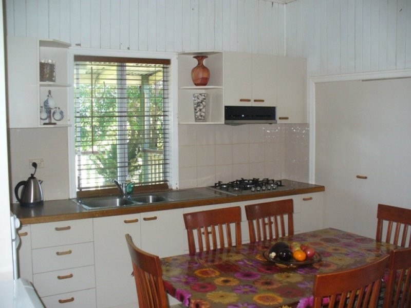 166 Booyan Road, Moore Park Beach QLD 4670