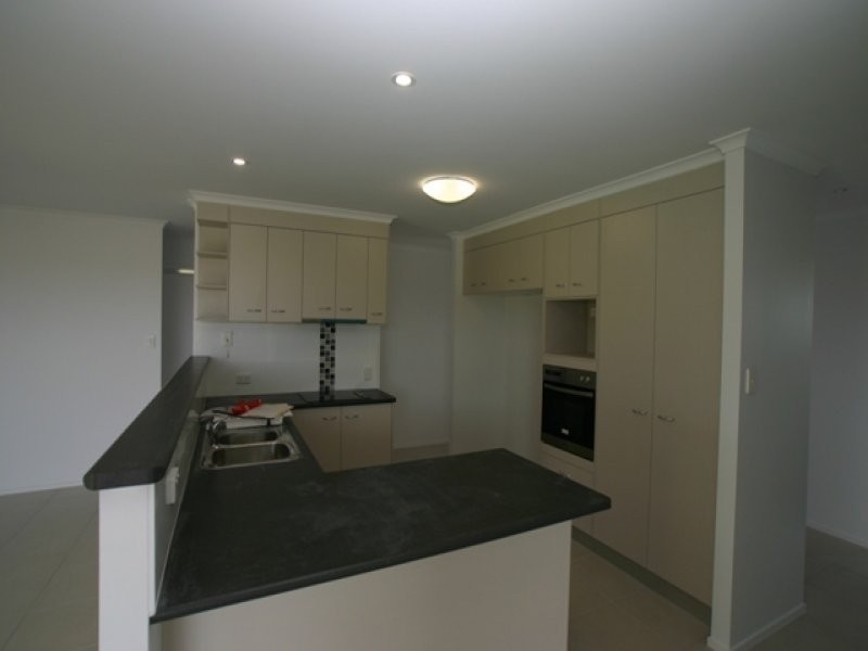 135 Fairway Drive, Bargara QLD 4670