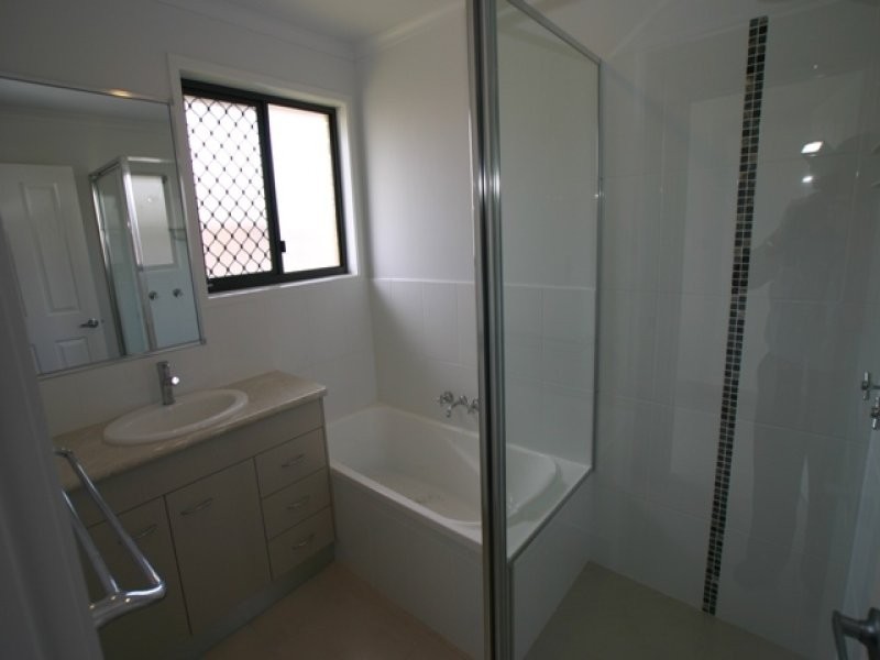 135 Fairway Drive, Bargara QLD 4670