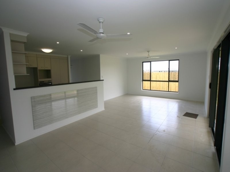 135 Fairway Drive, Bargara QLD 4670