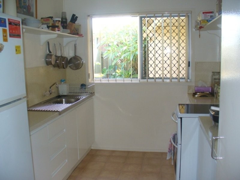 1 Gayton Court, Avenell Heights QLD 4670