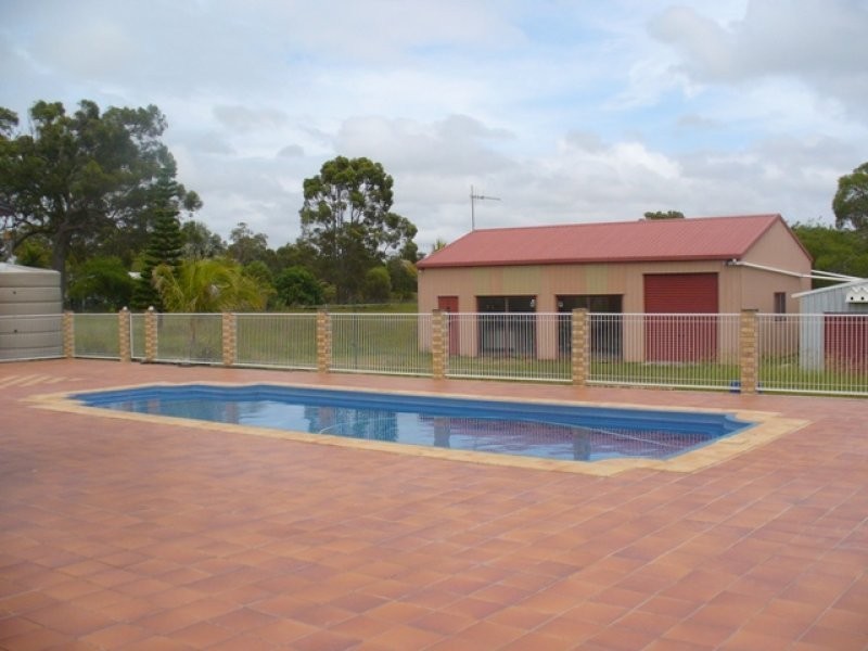 7 Gum Tree Court, Coonarr QLD 4670