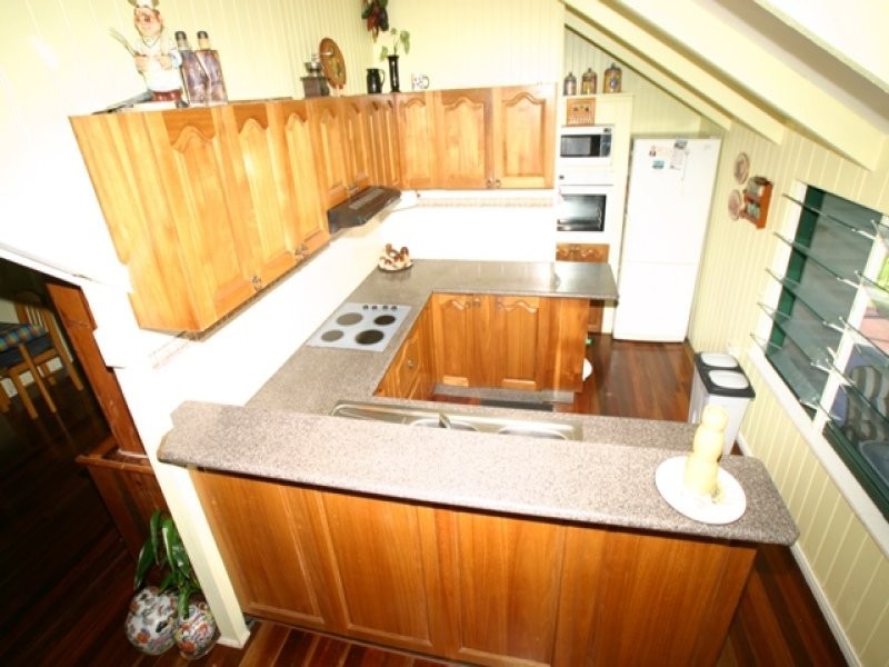 12 CORSER STREET, Burnett Heads QLD 4670