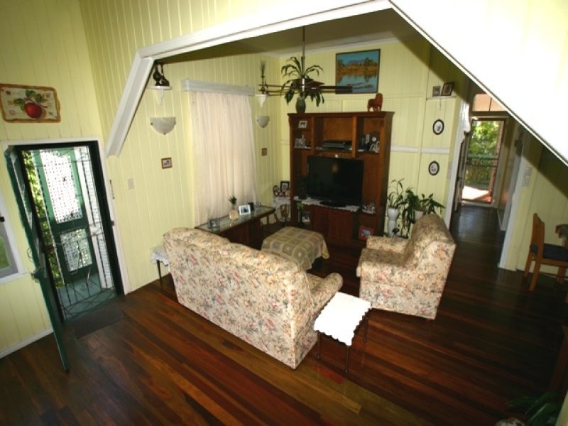 12 CORSER STREET, Burnett Heads QLD 4670