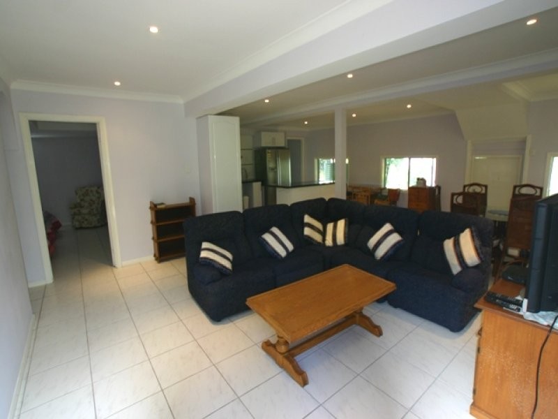 12 CORSER STREET, Burnett Heads QLD 4670