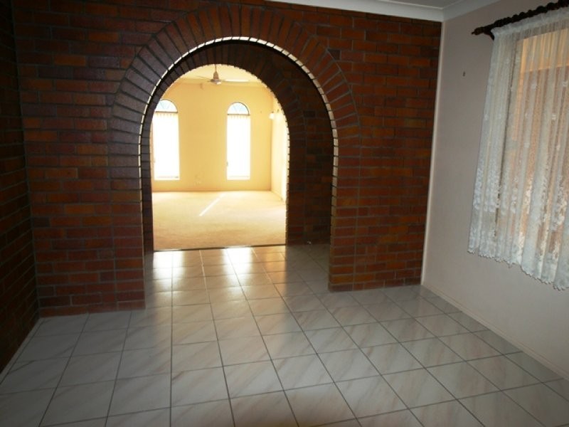 13 Crosby Street, Thabeban QLD 4670