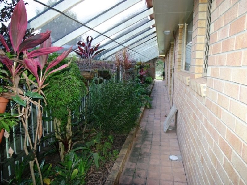 13 Crosby Street, Thabeban QLD 4670