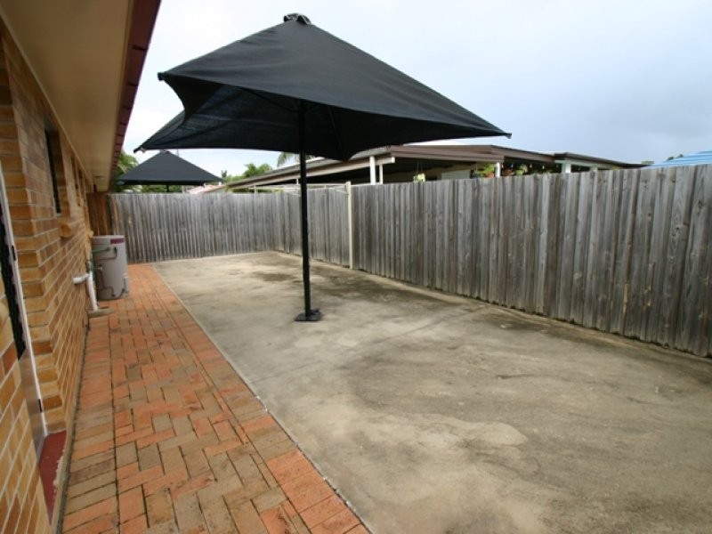 12 Dix Street, Kepnock QLD 4670