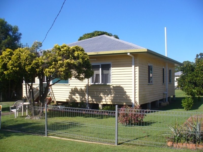 10 Joyce Street, Svensson Heights QLD 4670