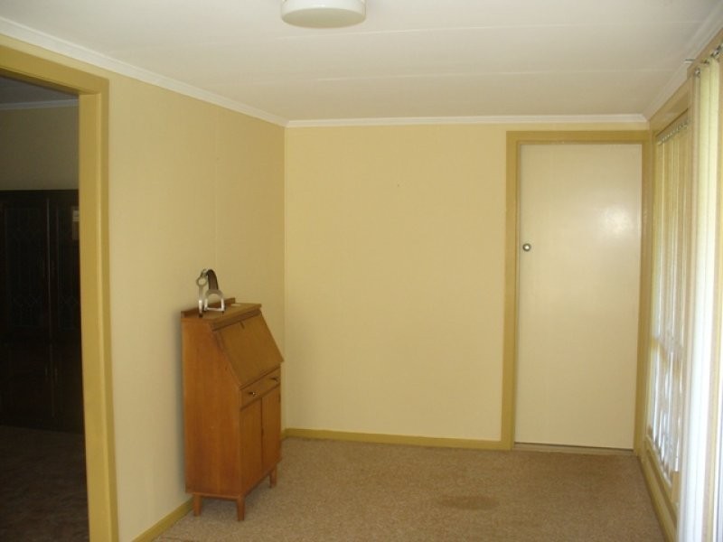 128 Elliott Heads Road, Avenell Heights QLD 4670