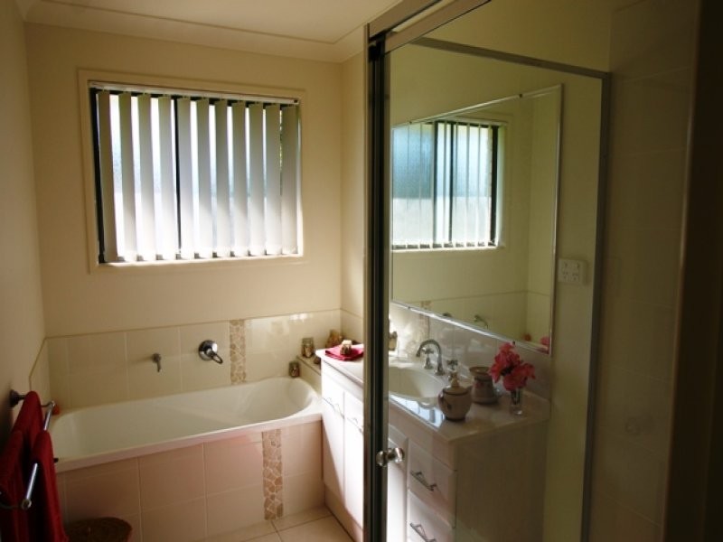 20 Gill Street, Kalkie QLD 4670