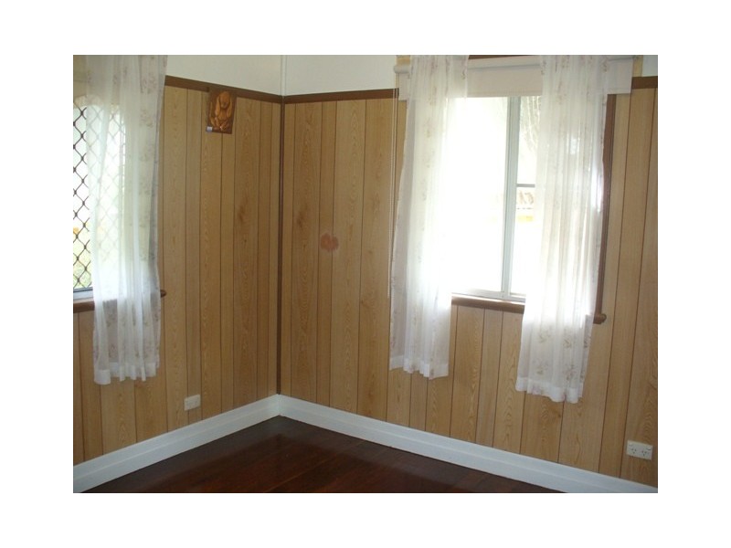 11 McCracken Street, Walkervale QLD 4670