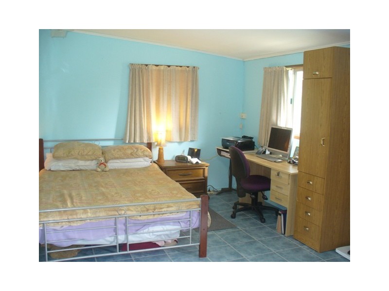 11 McCracken Street, Walkervale QLD 4670