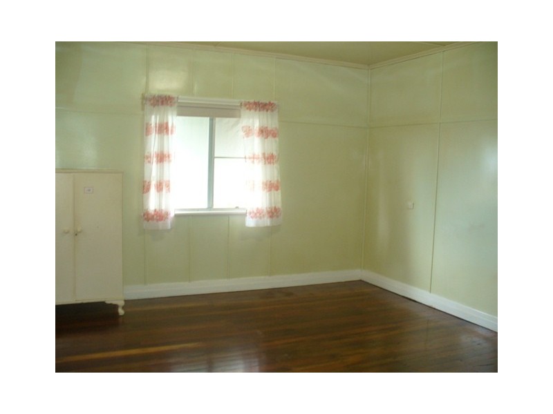 11 McCracken Street, Walkervale QLD 4670