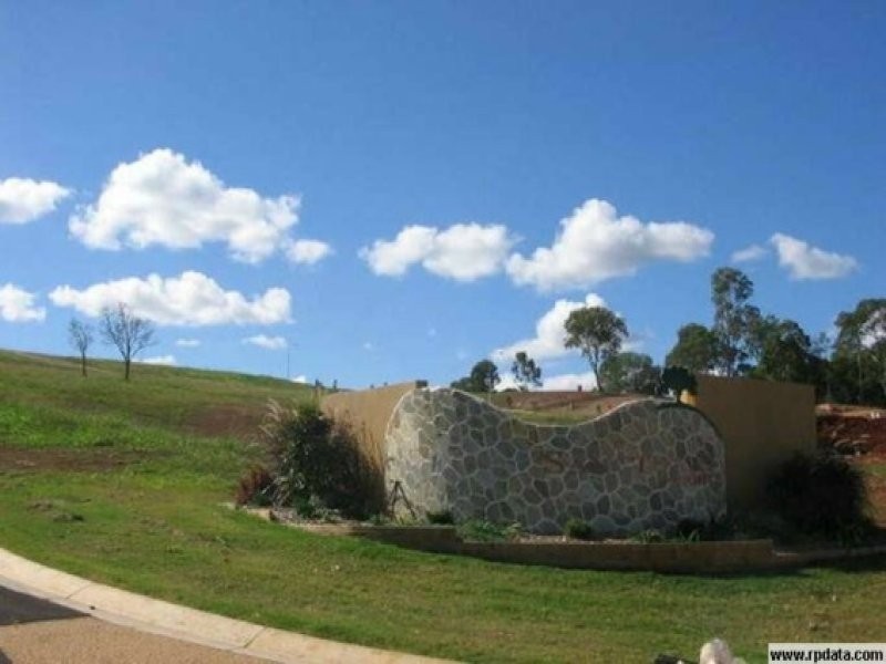 8 Bodalla Street, Apple Tree Creek QLD 4660