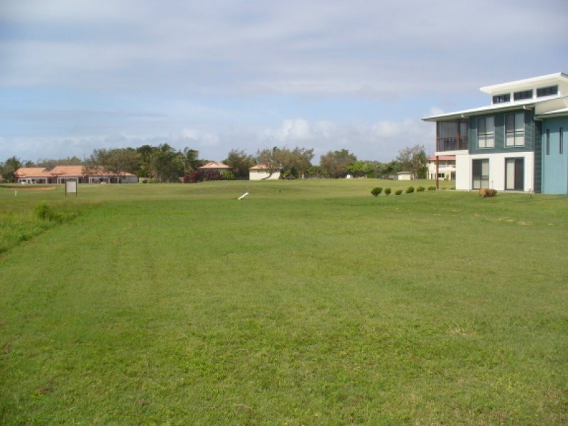 162 Barolin Esplanade, Coral Cove QLD 4670