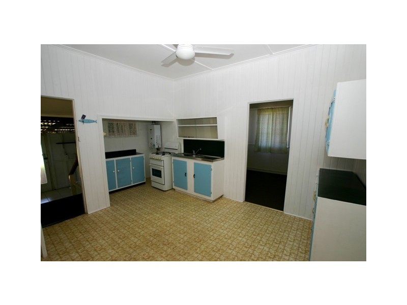 30 Nott Street, Norville QLD 4670