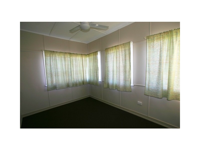 30 Nott Street, Norville QLD 4670