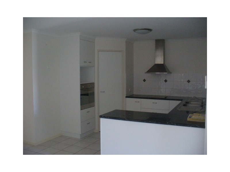 1/47 Baker Street, Kepnock QLD 4670