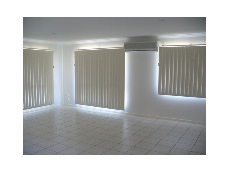 1/47 Baker Street, Kepnock QLD 4670