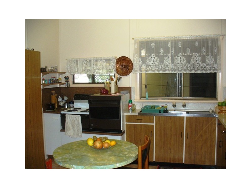 156 Bargara Road, Bundaberg East QLD 4670