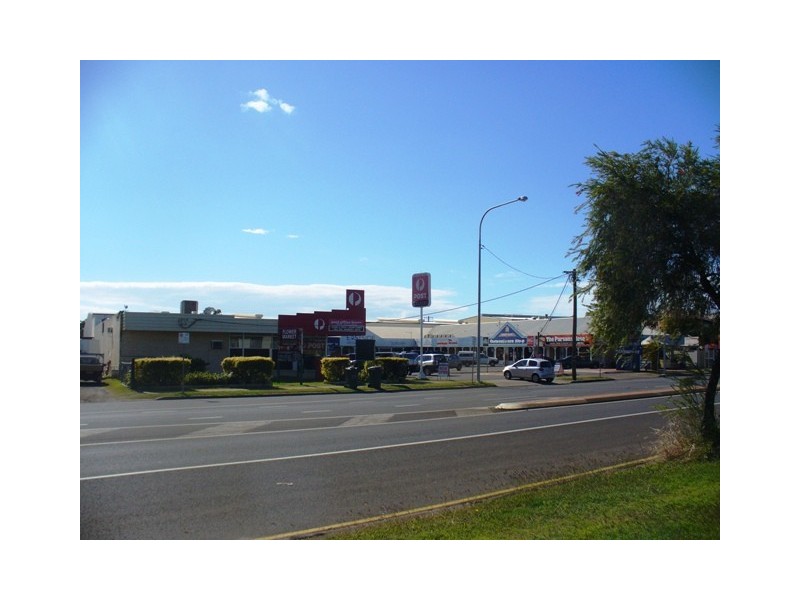 156 Bargara Road, Bundaberg East QLD 4670