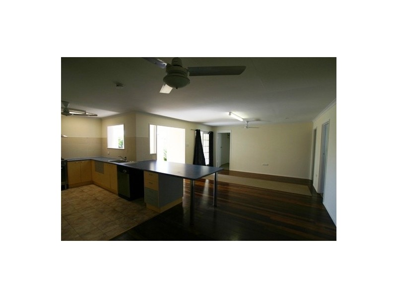 1 Hinkler Avenue, Bundaberg North QLD 4670