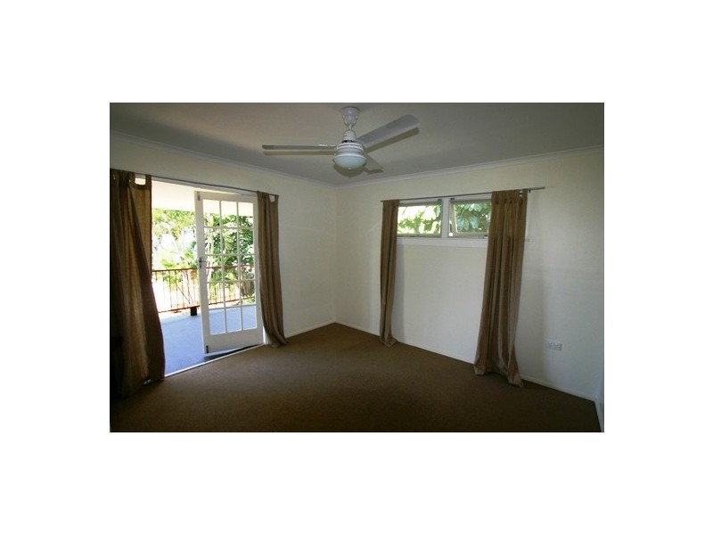 1 Hinkler Avenue, Bundaberg North QLD 4670