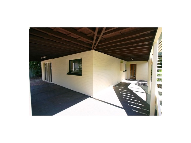 1 Hinkler Avenue, Bundaberg North QLD 4670