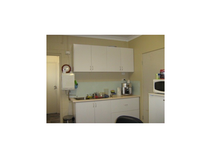 24a Chapple St, Gladstone QLD 4680