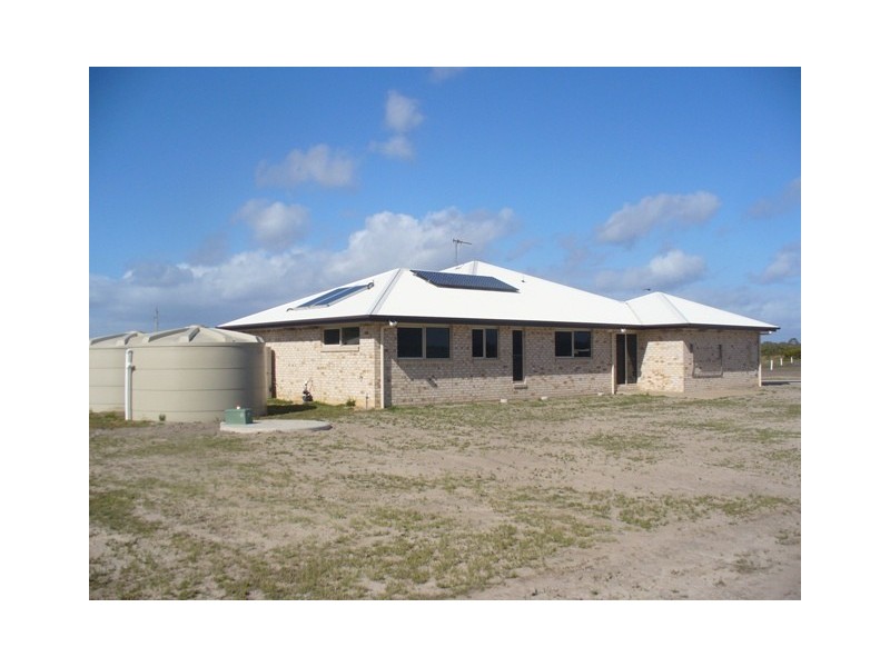 196 Palmerston Drive, Branyan QLD 4670