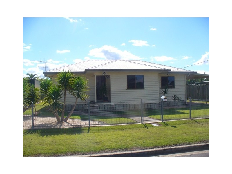 17 Morshead St, Avenell Heights QLD 4670