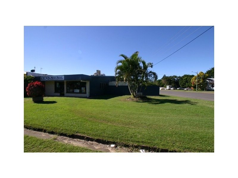 2 Agnes Street, Bundaberg North QLD 4670