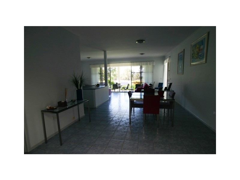 59 McIntosh Avenue, Elliott Heads QLD 4670