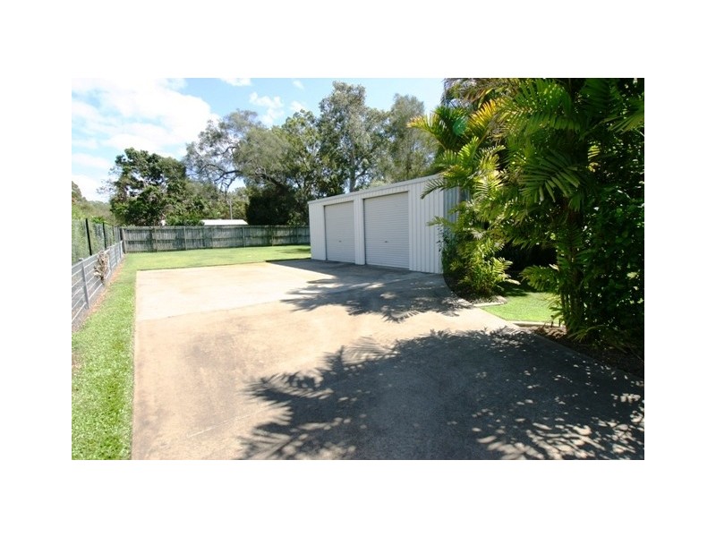 59 McIntosh Avenue, Elliott Heads QLD 4670