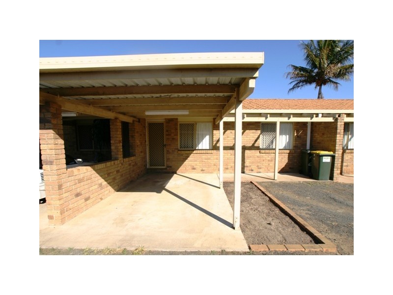 2/27 Burnett Street, Bundaberg South QLD 4670