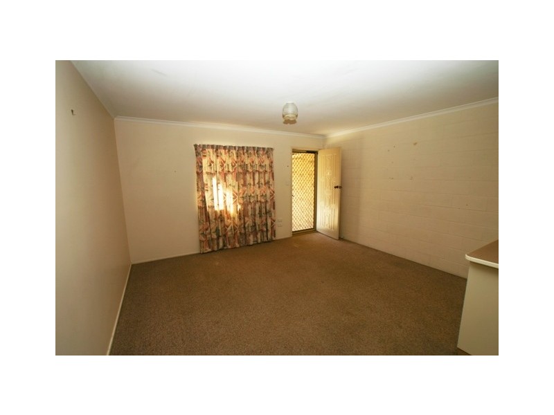 2/27 Burnett Street, Bundaberg South QLD 4670