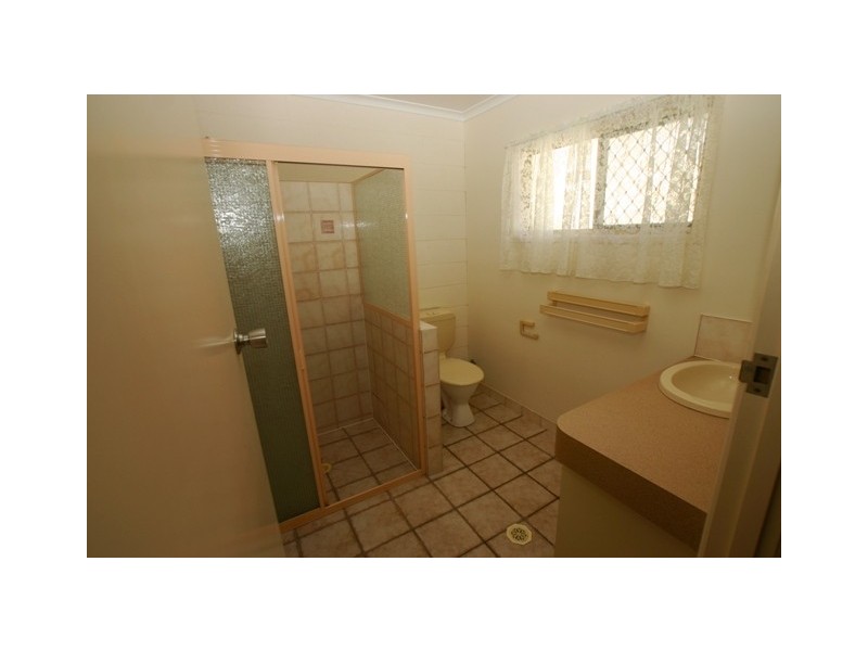 2/27 Burnett Street, Bundaberg South QLD 4670