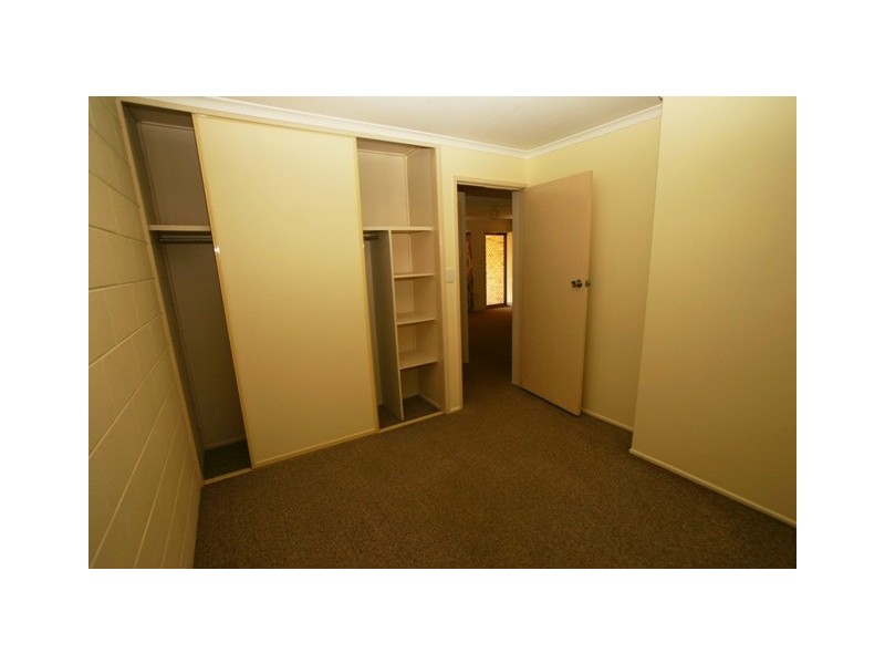 2/27 Burnett Street, Bundaberg South QLD 4670