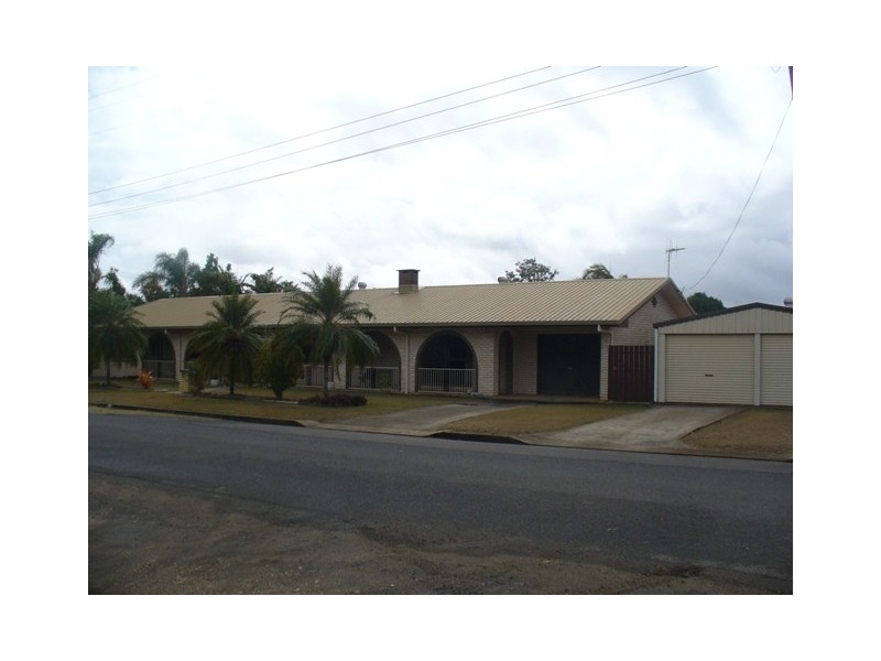 24 Gibson Street, Avenell Heights QLD 4670