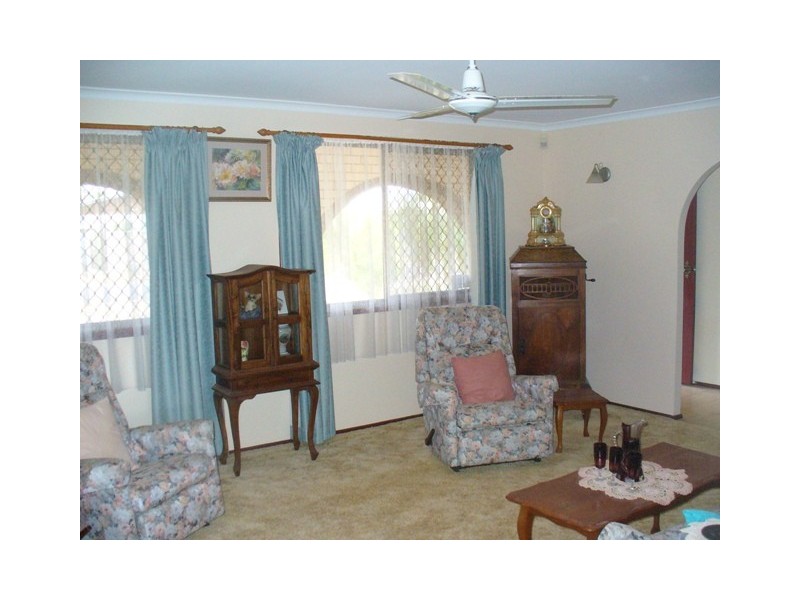 24 Gibson Street, Avenell Heights QLD 4670