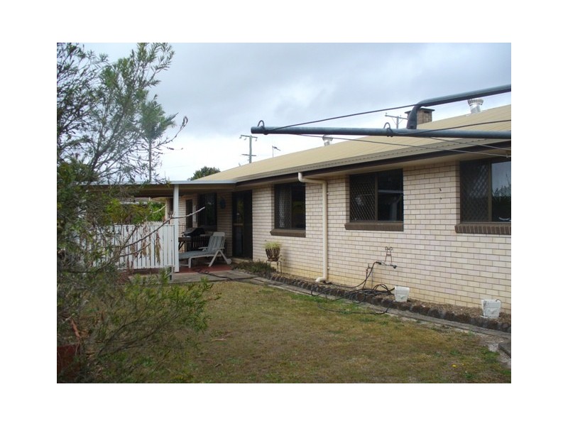 24 Gibson Street, Avenell Heights QLD 4670