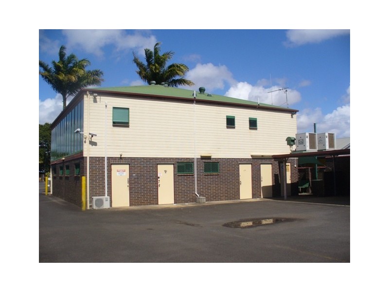 127 Bargara Road, Bundaberg East QLD 4670