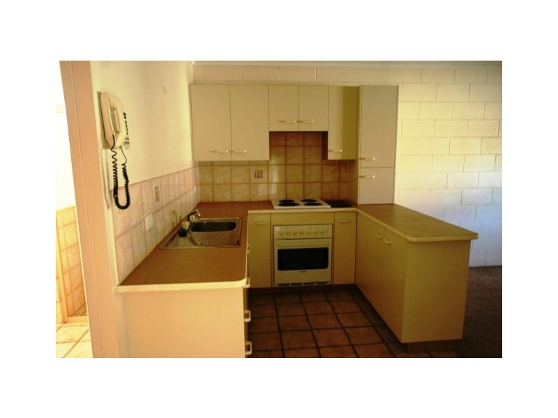 3/27 Burnett Street, Bundaberg South QLD 4670