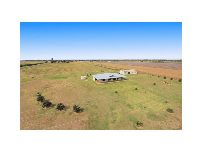 200 Mittelheusers Road, Burnett Heads QLD 4670